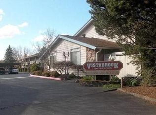 9150 SW Becker Dr, Portland, OR 97223