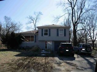 1200 Country Club Dr, Pleasant Hill, MO 64080