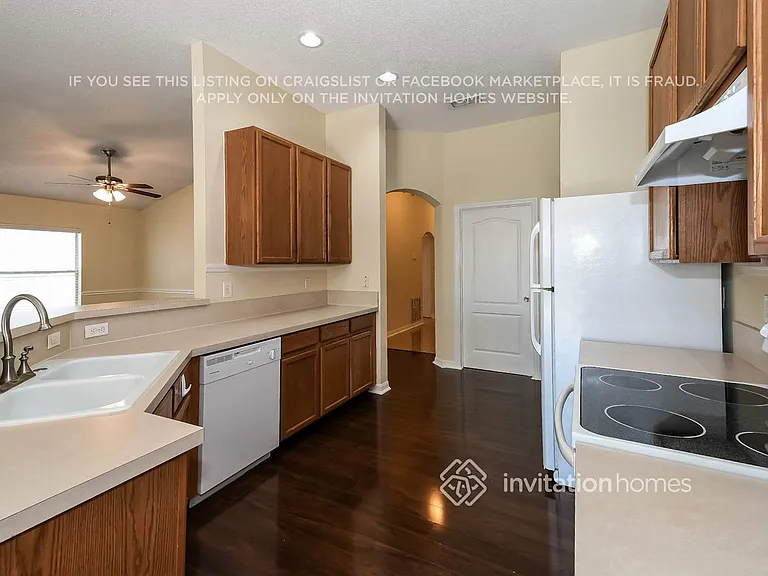 12580 Brookchase Ln — Photo 7