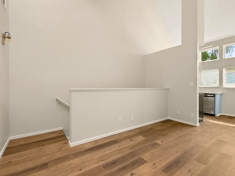 440 Linden Dr #2 — Photo 6