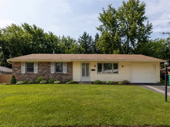 4900 Seville Dr, Englewood, OH 45322