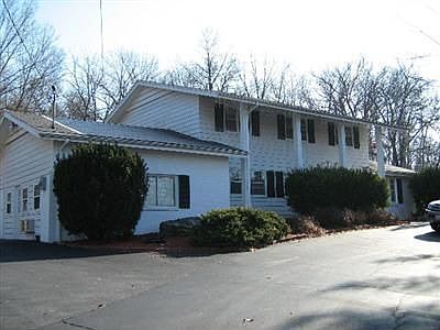1st image of 5508 S Woodcliffe Dr