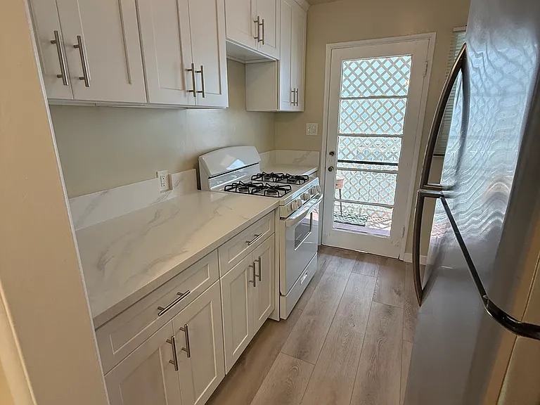 4505 Fulton Ave #B — Photo 6