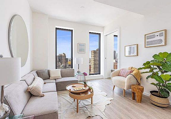 5th image of 545 Vanderbilt Ave #3II