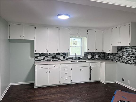2nd image of 1811 N 49th St