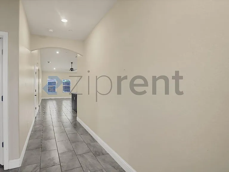 5462 W Floradora Ave — Photo 5