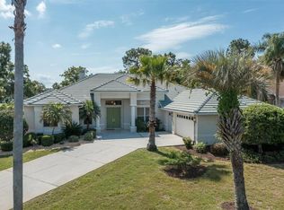 8464 Penelope Dr, Weeki Wachee, FL 34613