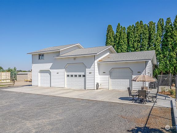 3rd image of 9154 Road P NW