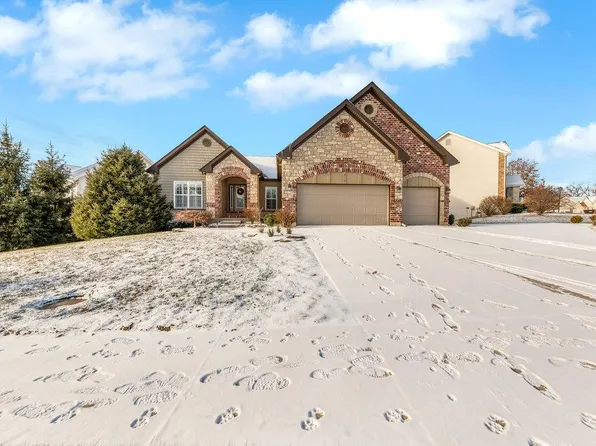 710 Autumnwood Forest Dr, Lake Saint Louis, MO 63367