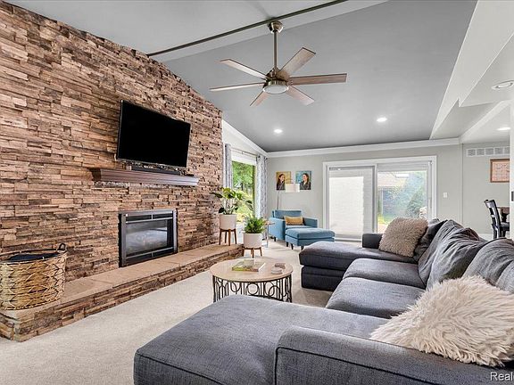 4th image of 2768 Homewood Dr
