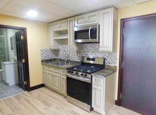 317 Main St APT B, Woburn, MA 01801