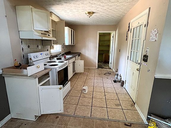 5th image of 4105 Macduff Dr
