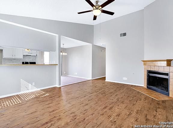 4th image of 9843 Ardash Ln