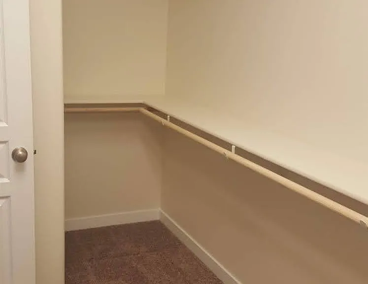 Walk-in closet
