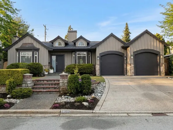 2752 Newmarket Dr, North Vancouver, BC V7R 2T4