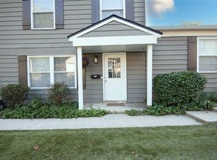 1348 Surrey Ln SW, Marietta, GA 30008