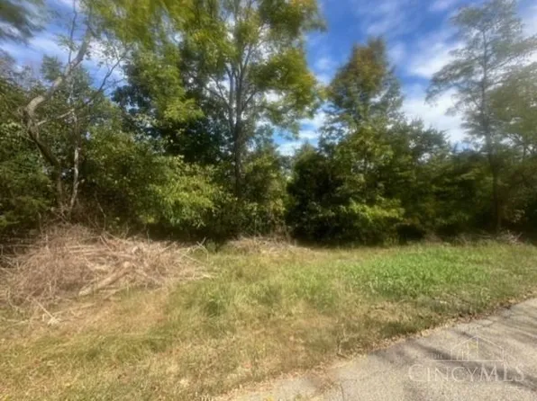 3216 Hanover Dr, Lawrenceburg, IN 47025