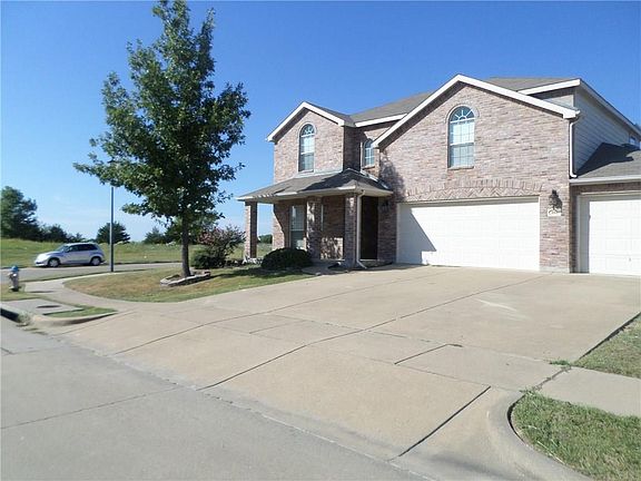 2nd image of 1014 Castroville Dr