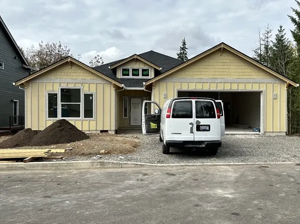 1491 NE Mary Ter, Estacada, OR 97023