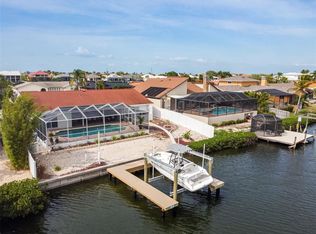 908 Chipaway Dr, Apollo Beach, FL 33572