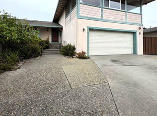 402 Nobel Dr, Santa Cruz, CA 95060