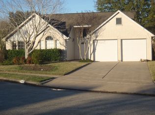 5402 Carefree Cir, League City, TX 77573