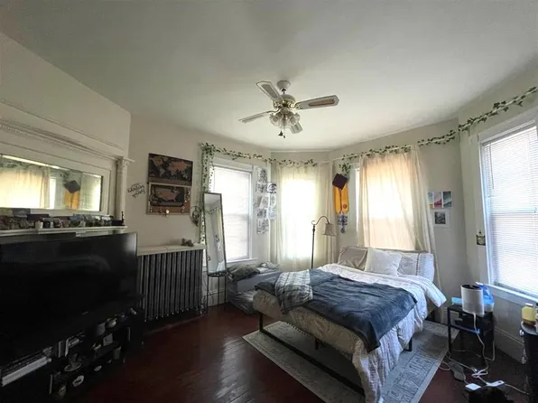 158 River St, Cambridge, MA