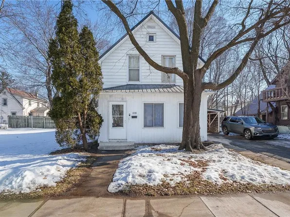 1208 7th Street #1, Menomonie, WI 54751