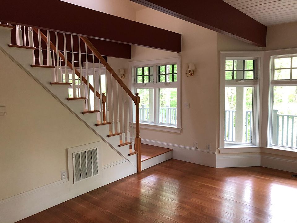 2nd image of 90 Porchuck Rd