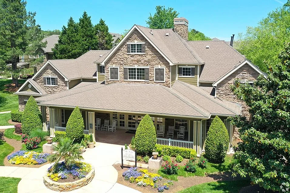The Lodge at Crossroads — Photo 1