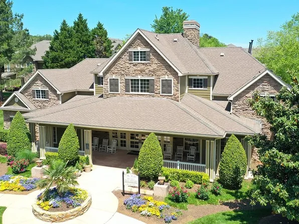 The Lodge at Crossroads