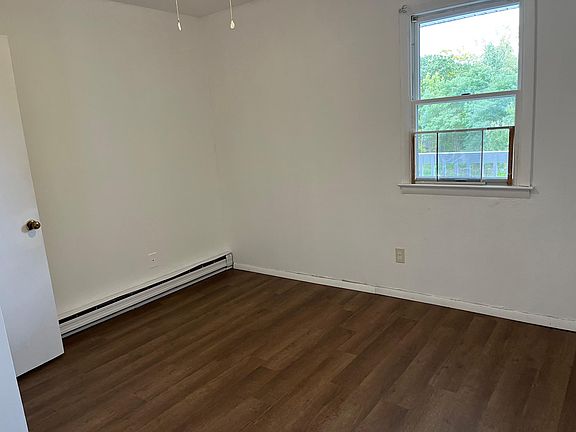 4th image of 766 Mountain Ave #9