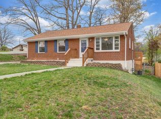 302 Deaner Dr NW, Roanoke, VA 24017