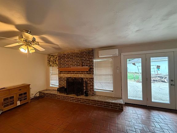 4th image of 631 Del Monte Place Rd