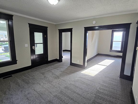 5th image of 307 E Ohio St