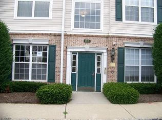 43 Limerick Ln, Phillipsburg, NJ 08865