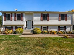 87 Minebrook Rd, Webster, MA 01570