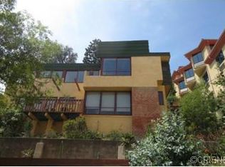 1911 1/2 N Highland Ave, Los Angeles, CA 90068