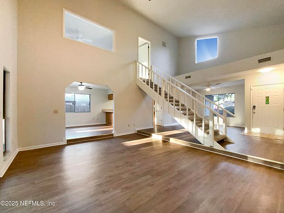 3rd image of 4527 WHISPERING INLET Drive