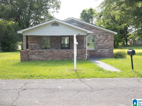 534 1st St SW, Graysville, AL 35073