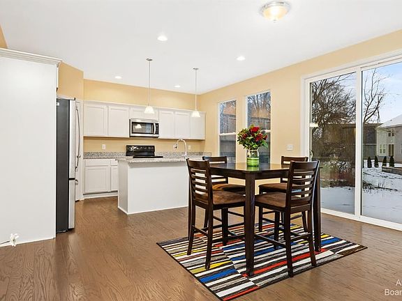 3rd image of 4281 Rolling Meadow Ln