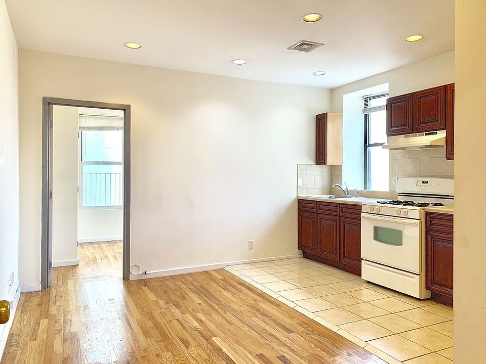 1st image of 1627 Park Ave APT 5D