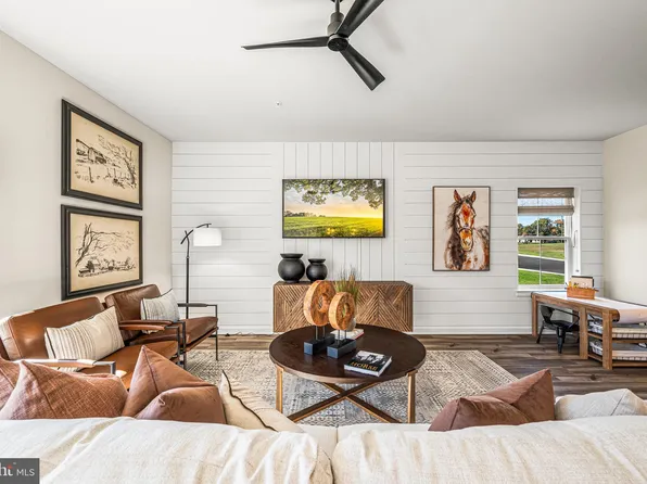 53 Painters Way, Pottstown, PA 19465