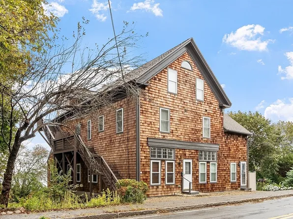 105 Granite St APT 3, Rockport, MA 01966