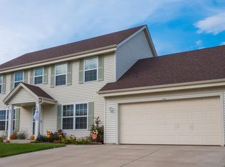 504 E Randy Rd, Oak Creek, WI 53154