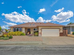 1410 Ghione Dr, Hollister, CA