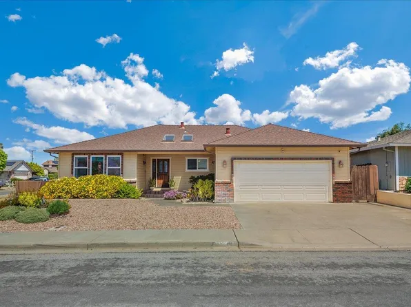 1410 Ghione Dr, Hollister, CA 95023
