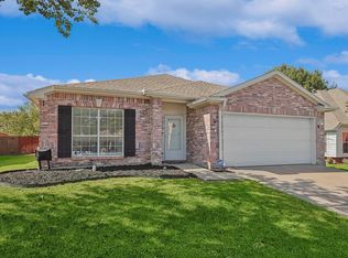 7616 Sunburst Trl, Denton, TX 76210