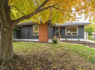 548 29th St, West Des Moines, IA 50265