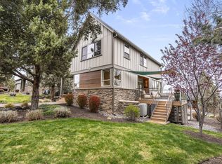 224 Volunteer Park Ln, Redmond, OR 97756